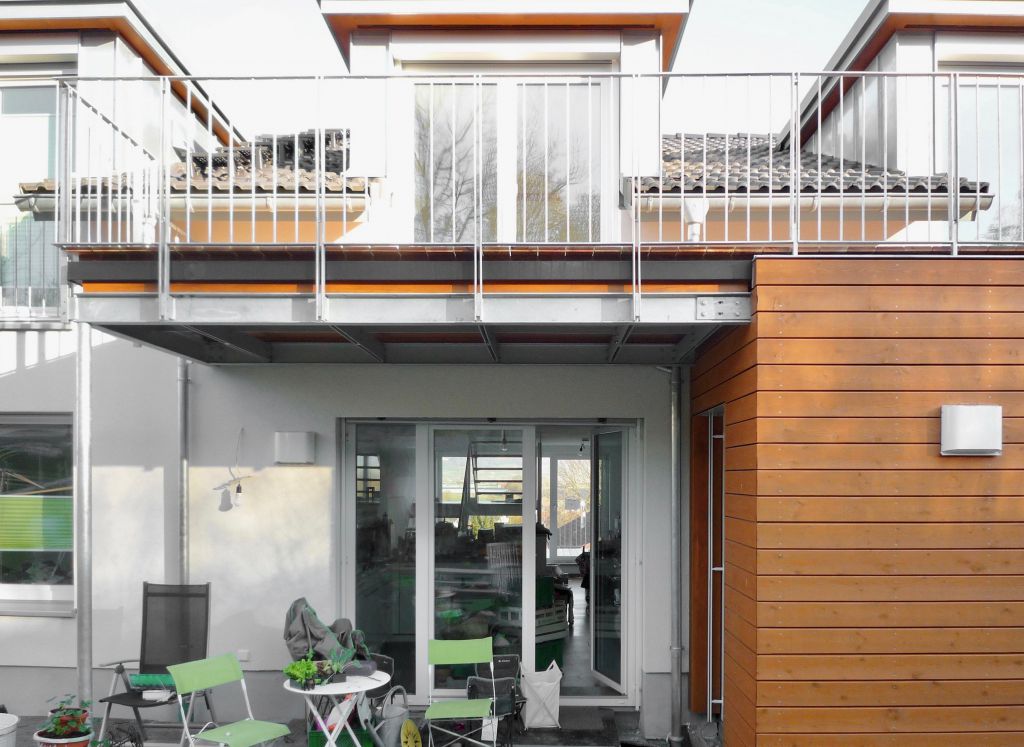 Teichert . Architekten: Zweifamilienhaus Freiburg-Munzingen